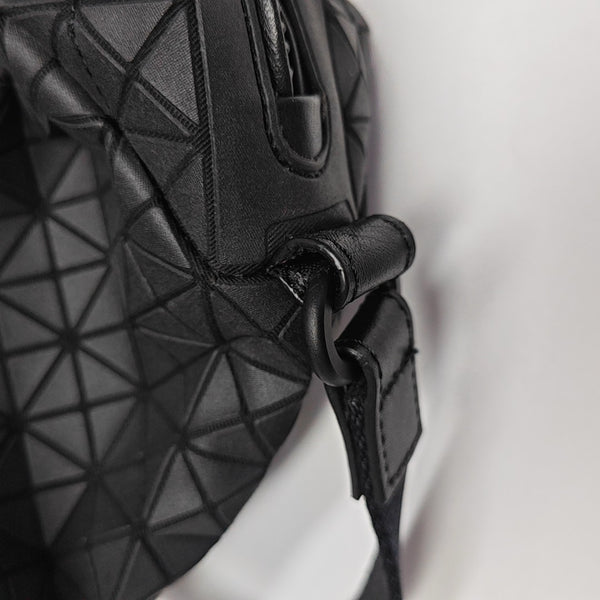Special Material Shoulder Bag Black
