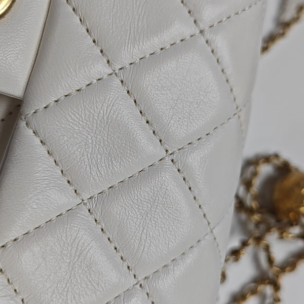 CLASSIC FLAP Mini Quilted Lambskin White