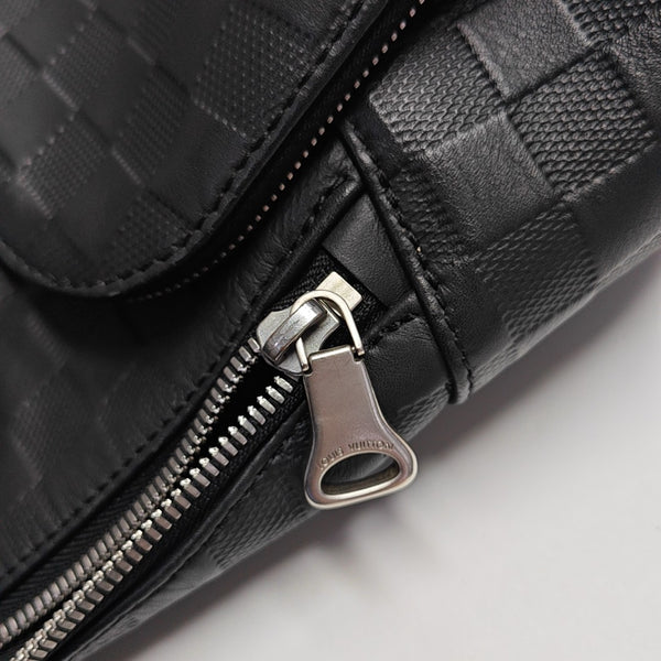 AVENUE Damier Graphite Calfskin Black