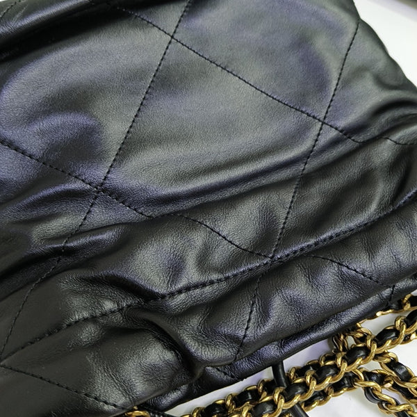 CHANEL 22 Mini Quilted Calfskin Black