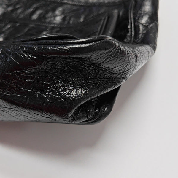 NIKI Large Chevron Calfskin Black