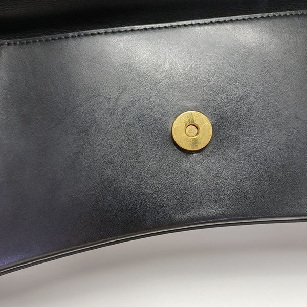Hourglass Calfskin Black