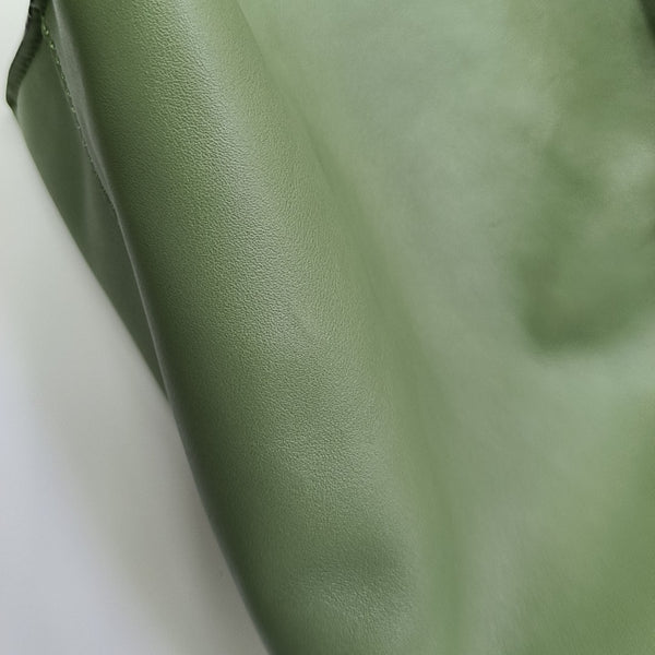 Flamenco Medium Calfskin Green