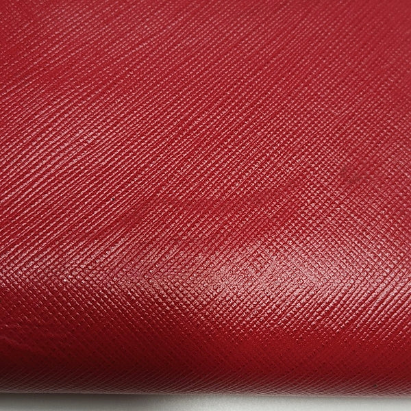 Authenticated pre-owned Gancini Calfskin Red - Shoulder Bag at Looply