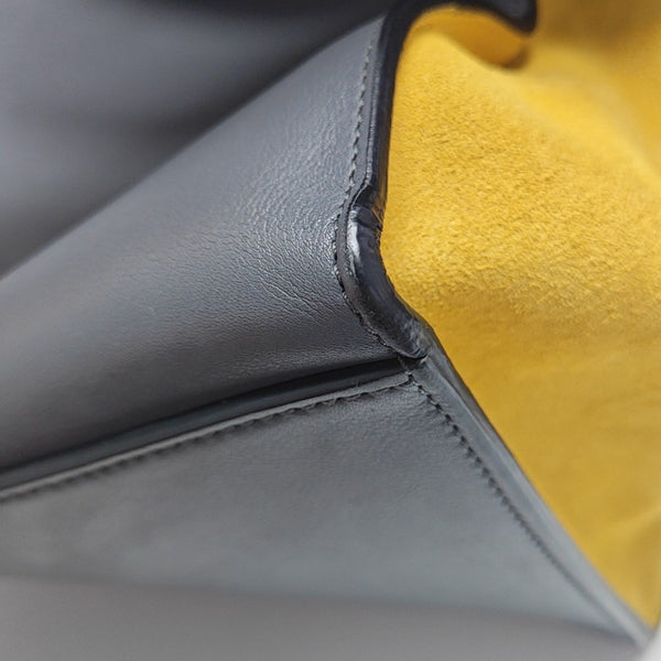 TRAPEZE Medium Calfskin Multicolor