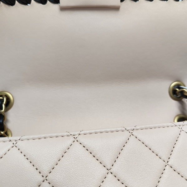 CLASSIC FLAP Mini Quilted Lambskin Pink