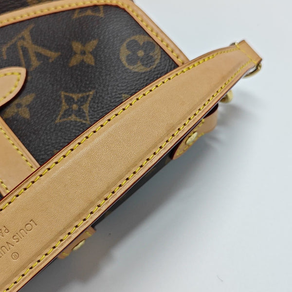 SAUMUR BB Monogram Coated Canvas Brown