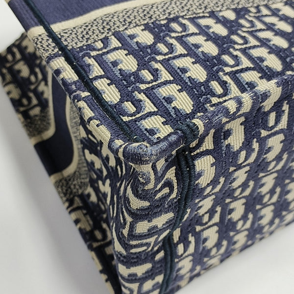 Authenticated pre-owned Book Tote Medium Monogram Canvas Blue - Tote Bag at Looply