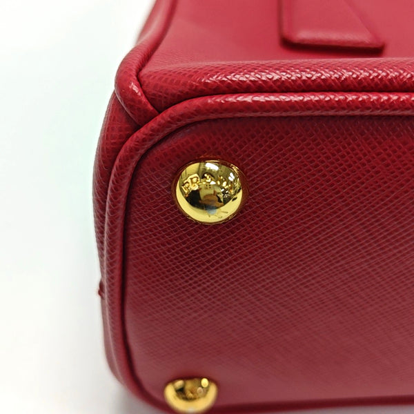 Galleria Super Mini en piel de becerro Saffiano roja