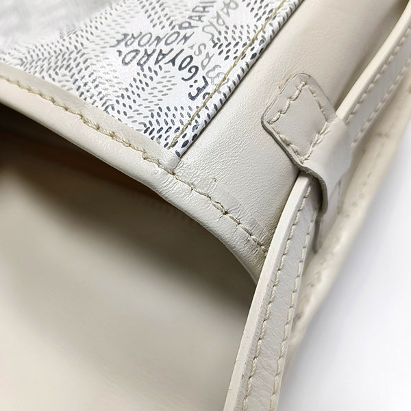 Authenticated pre-owned Belvedere Coated Canvas White - Shoulder Bag at Looply