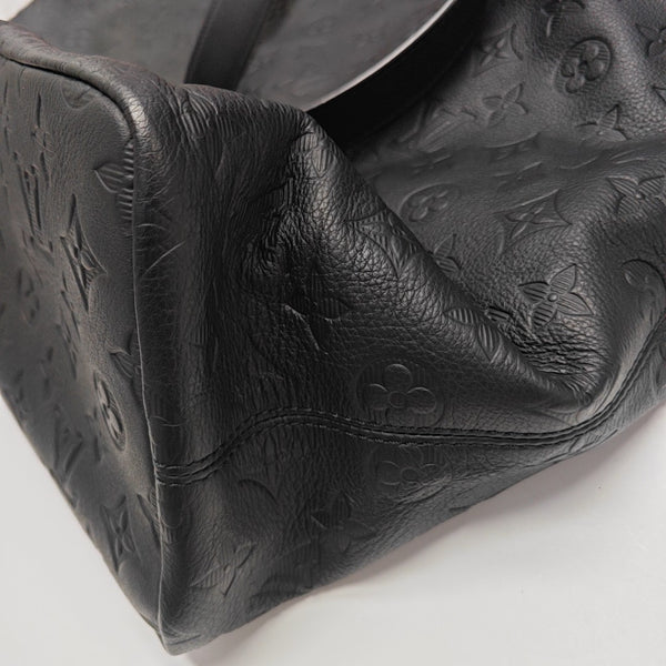 CABAS LIGHT Monogram Calfskin Black