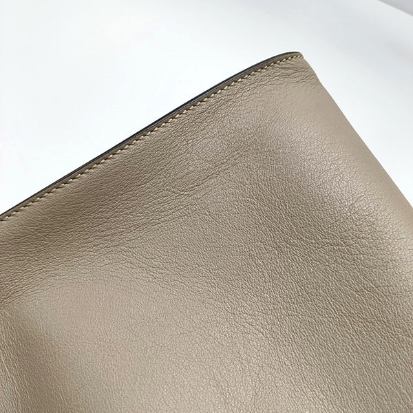 Peekaboo Medium Calfskin Grey