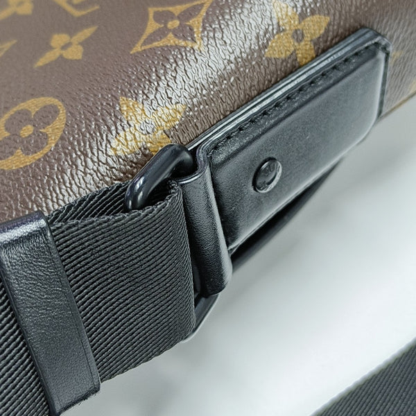 MAGNETIC Monogram Coated Canvas Brown