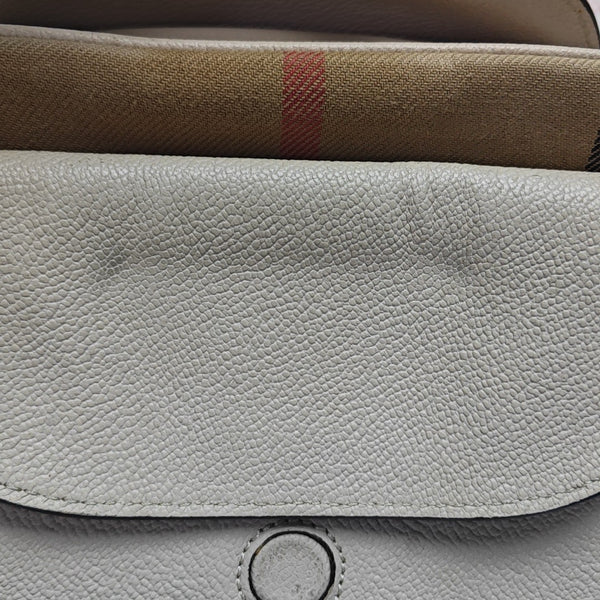Buckle Calfskin Beige
