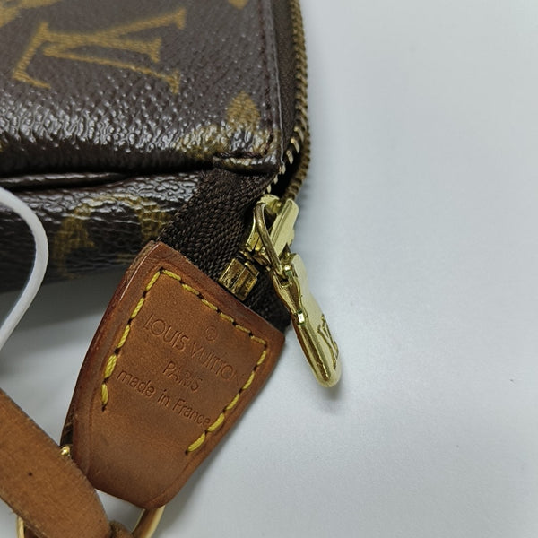 ACCESSOIRES Monogram Coated Canvas Brown