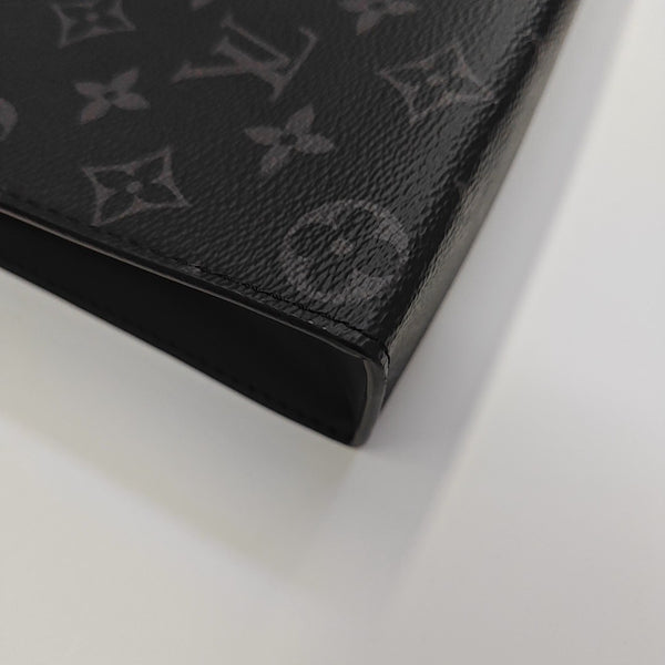Pochette Voyag MM Monogram Coated Canvas Black