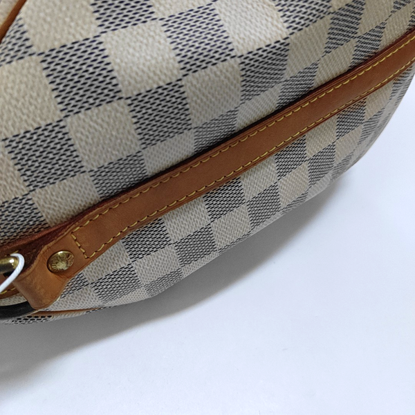Authenticated pre-owned SPEEDY MM Coated Canvas White - Top Handle Bag at Looply