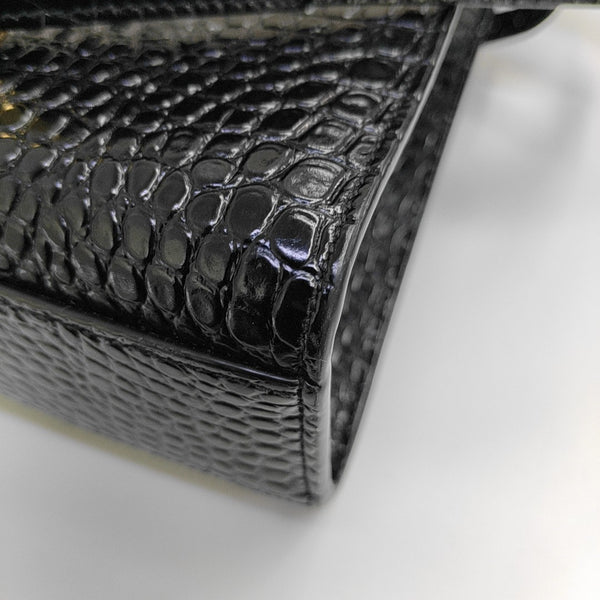 MANHATTAN Medium Calfskin Black