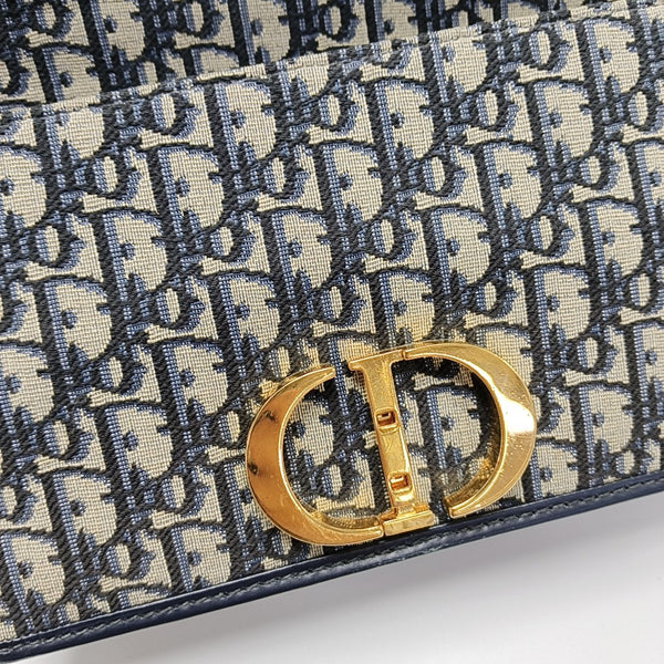 30 Montaigne Oblique Canvas Blue