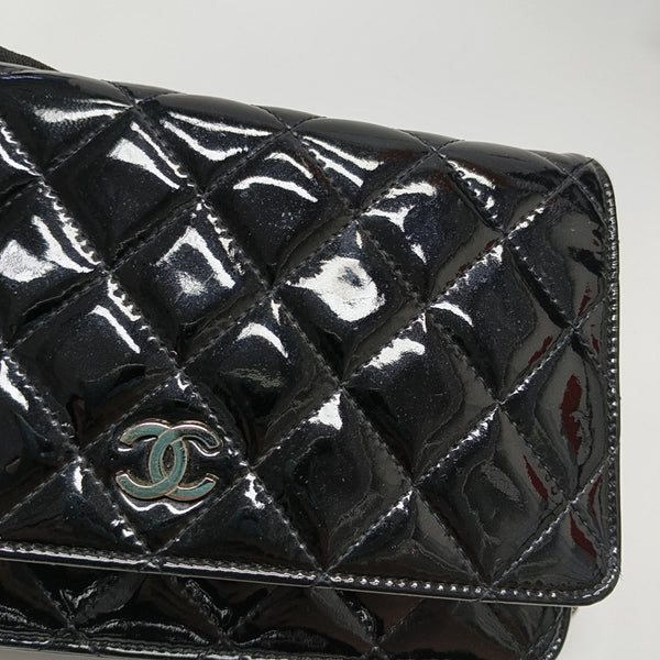 WOC Quilted Patent Leather Black