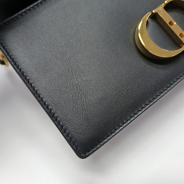 30 Montaigne East-West Small Calfskin Black