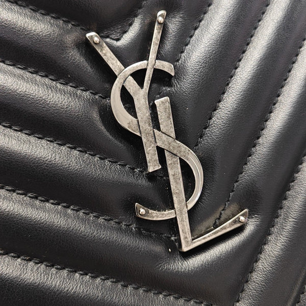LOU Chevron Calfskin Black