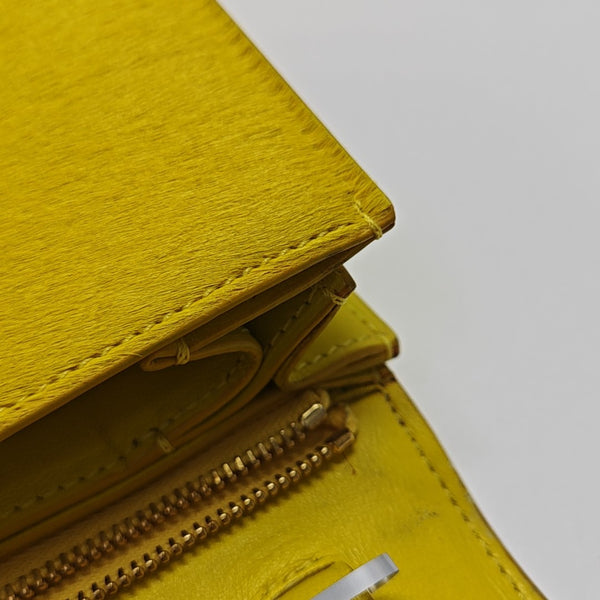 CLASSIC BOX Medium Fur Yellow