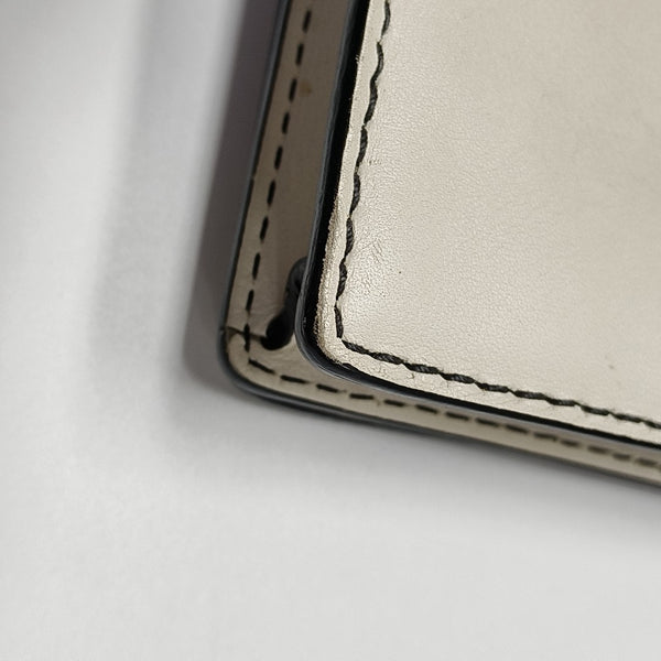 J'adior Calfskin White