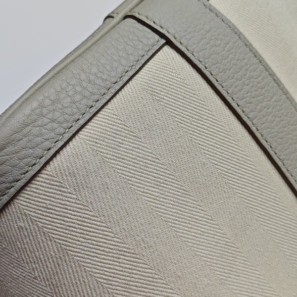 Authenticated pre-owned Garden Party Canvas White - Top Handle Bag at Looply