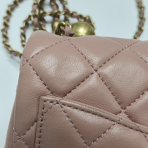 CLASSIC FLAP Mini Quilted Lambskin Pink