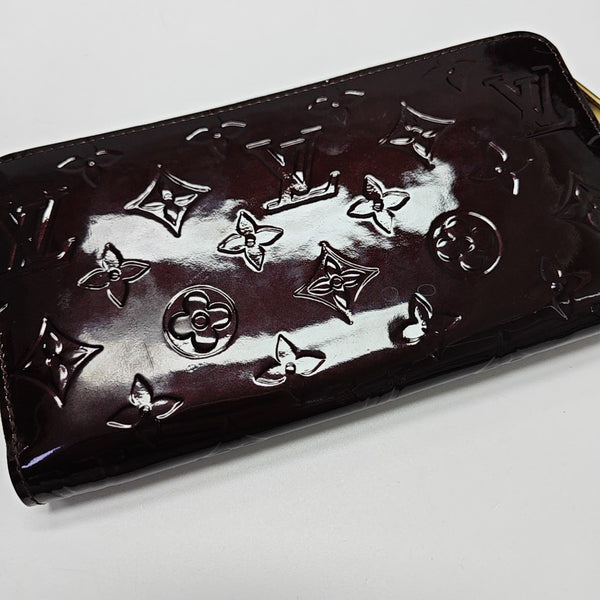 ZIPPY Patent Leather Red Wallet