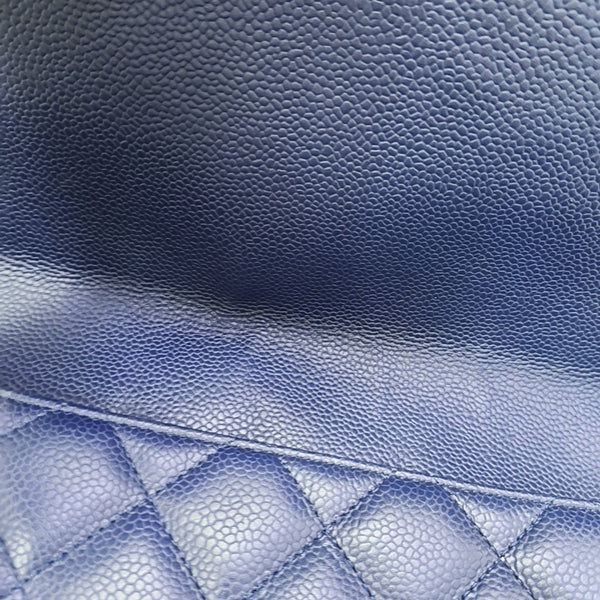 CLASSIC FLAP Jumbo Quilted Grained Calfskin Blue