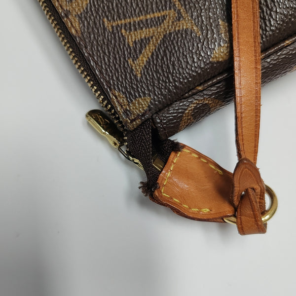 ACCESSOIRES Monogram Coated Canvas Brown