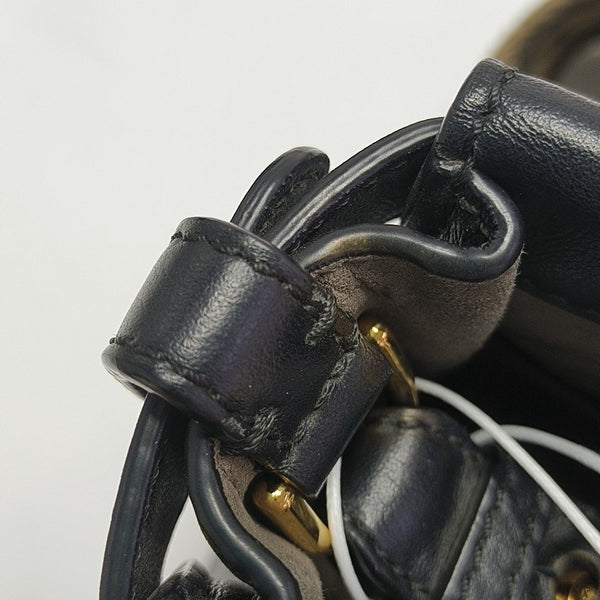 Flip Lambskin Black