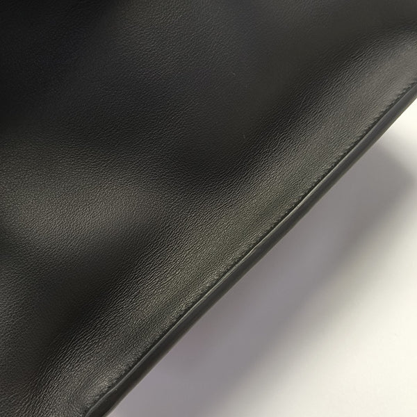 Flip Medium Calfskin Black