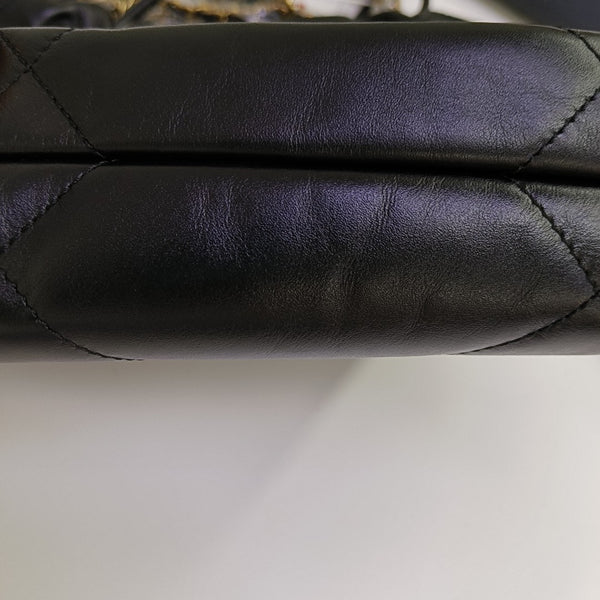 CHANEL 22 Mini Quilted Calfskin Black
