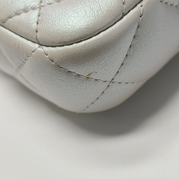 CLASSIC FLAP Mini Quilted Calfskin Metallic