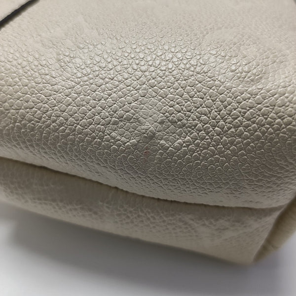NANO MADELEINE Nano Monogram Calfskin Beige