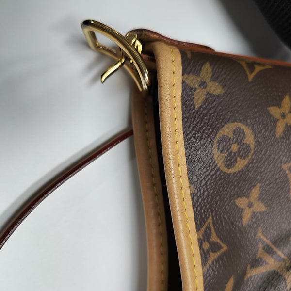 CARRYALL PM Monogram Coated Canvas Brown