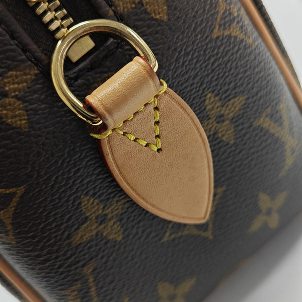 SPEEDY 20 Monogram Coated Canvas Brown