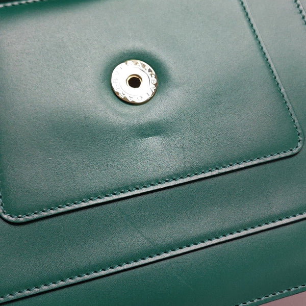 SERPENTI FOREVER Medium Calfskin Green