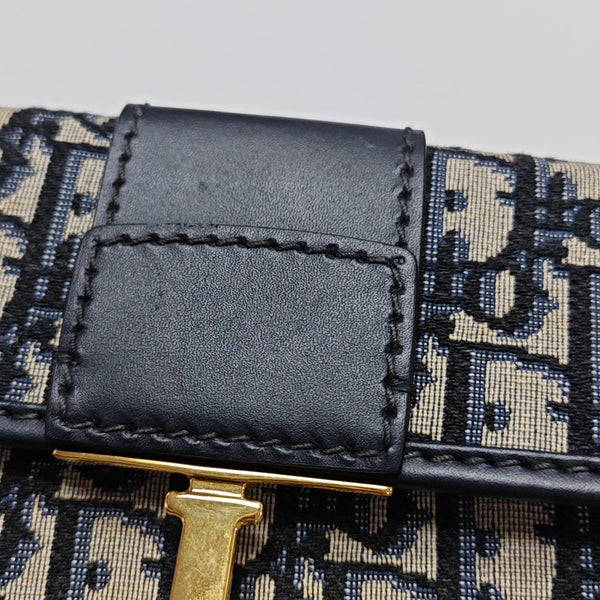 30 Montaigne Mini Oblique Canvas Blue