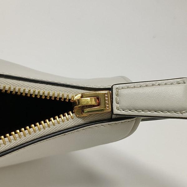 Arqué Calfskin White