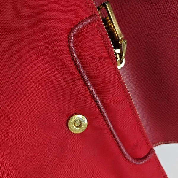 Party Nylon Red