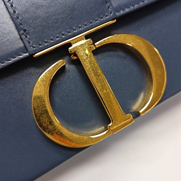 Authenticated pre-owned 30 Montaigne Calfskin Blue - Shoulder Bag at Looply