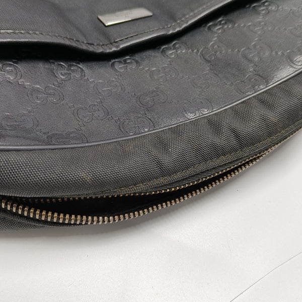 Messenger Fabric Black