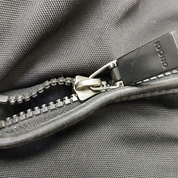 Signature Canvas Black