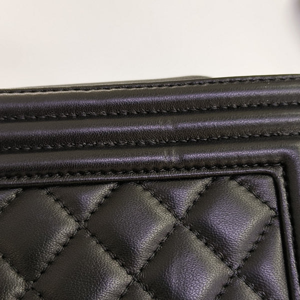 BOY CHANEL Medium Quilted Lambskin Black