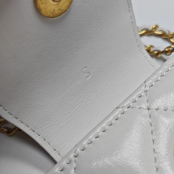 Authenticated pre-owned WOC Quilted Lambskin White - Shoulder Bag at Looply