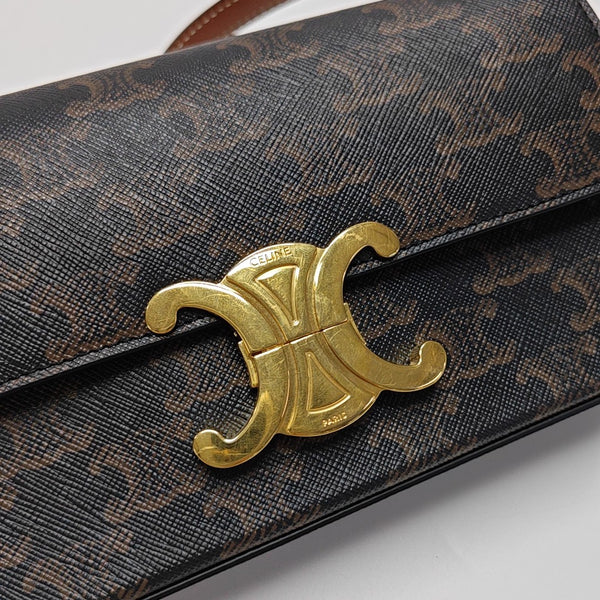 TRIOMPHE Small Coated Canvas Brown